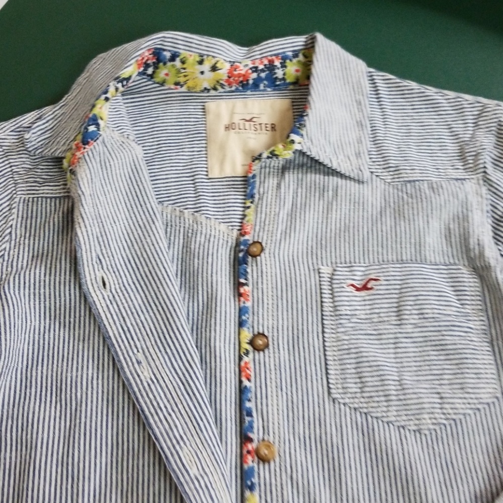 Hollister Button Down - image 5